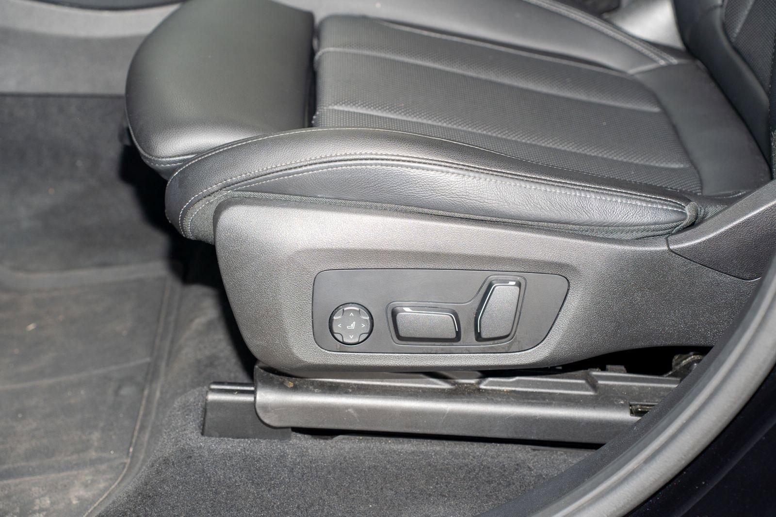Used 2024 BMW X4 M40i image 30