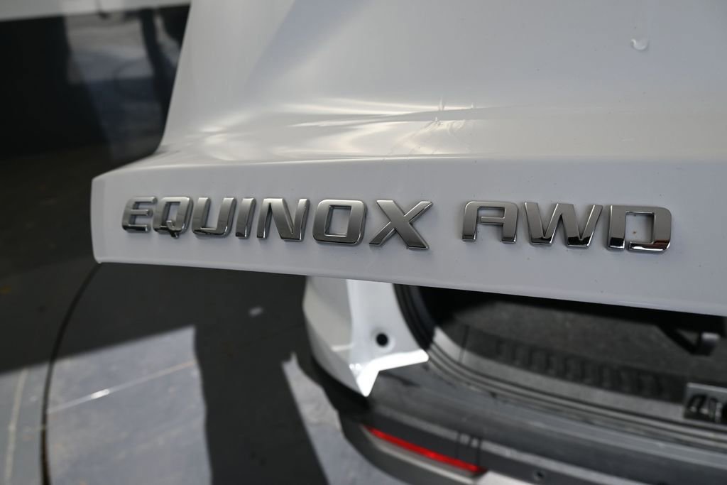 Used 2025 Chevrolet Equinox LT AWD/4WD image 19