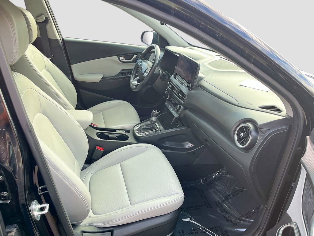 Used 2023 Hyundai Kona Limited image 29