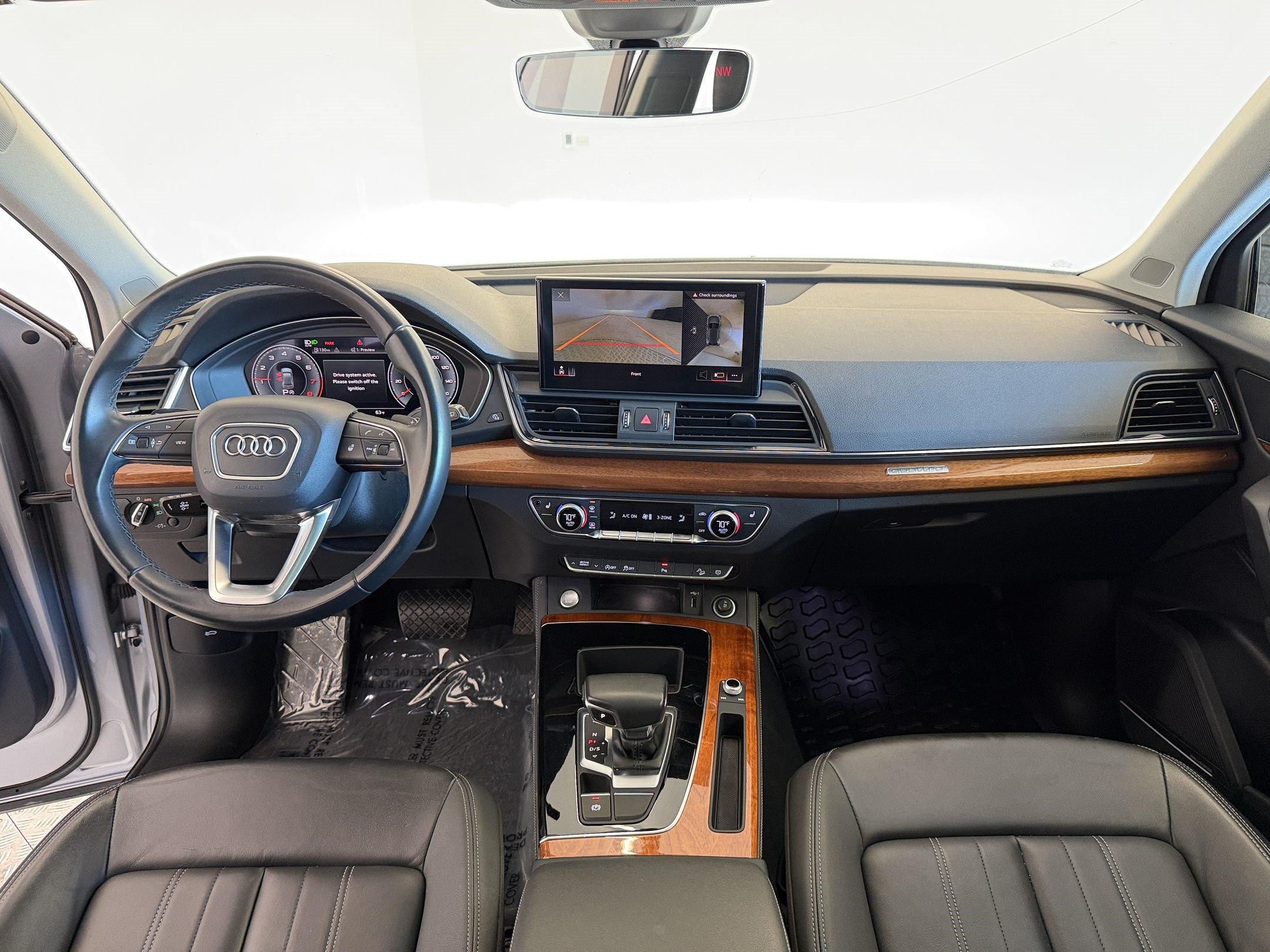 Used 2023 Audi Q5 2.0T Premium Plus w/ Premium Plus Package AWD/4WD image 16
