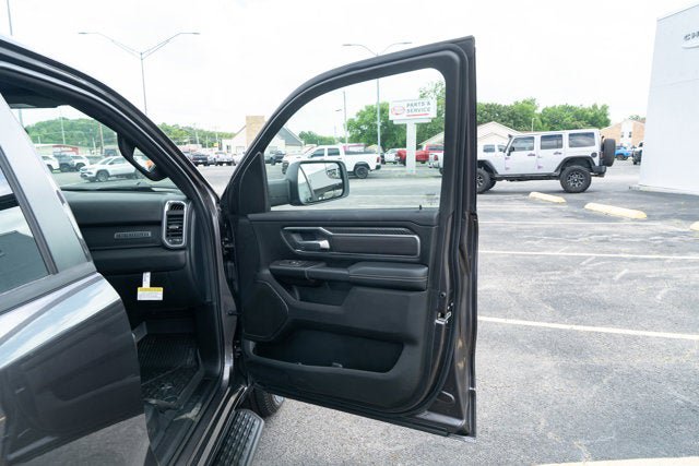 New 2026 RAM 1500 Big Horn AWD/4WD image 14