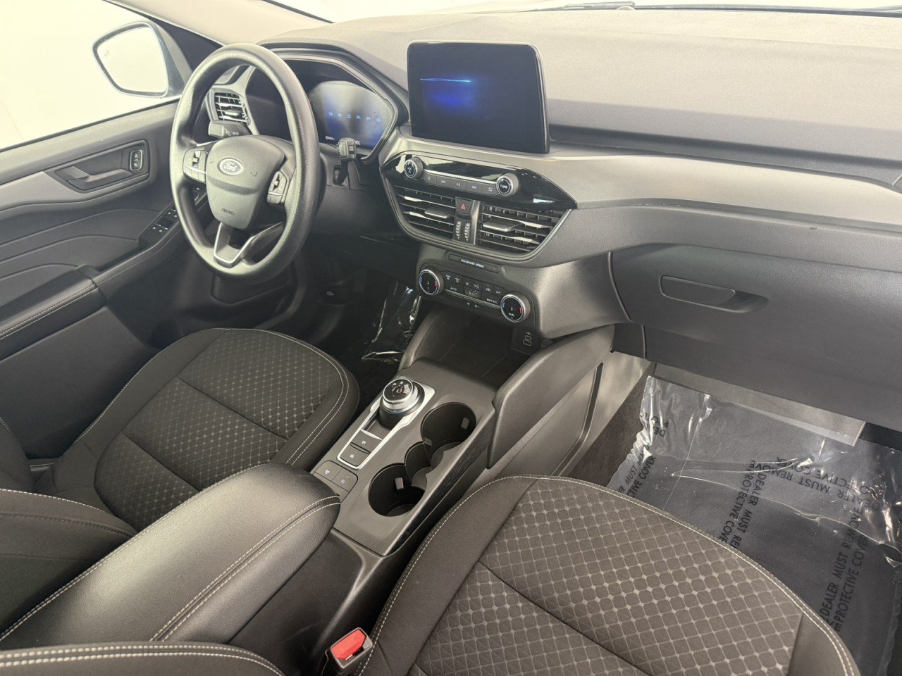 Used 2025 Ford Escape Active AWD/4WD image 11