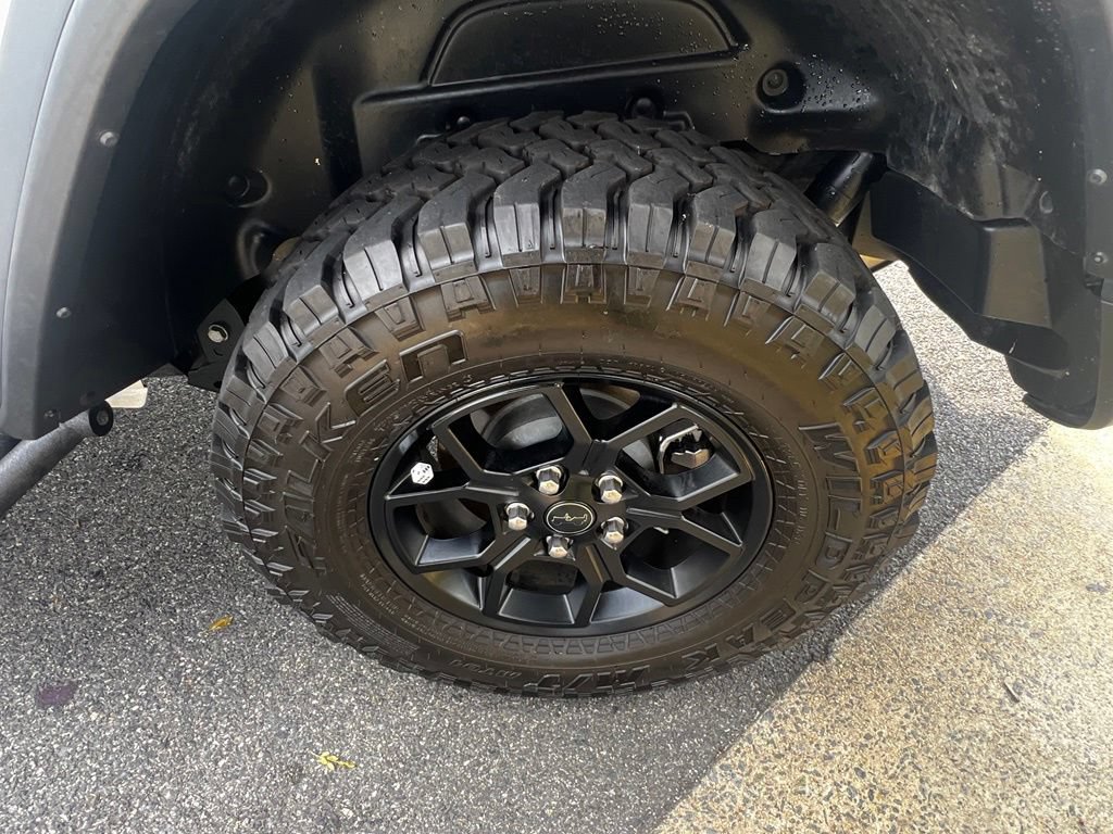 Used 2025 Jeep Wrangler Unlimited Sport AWD/4WD image 14