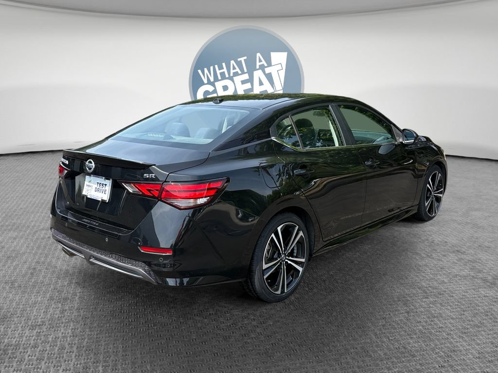 Used 2022 Nissan Sentra SR FWD image 3