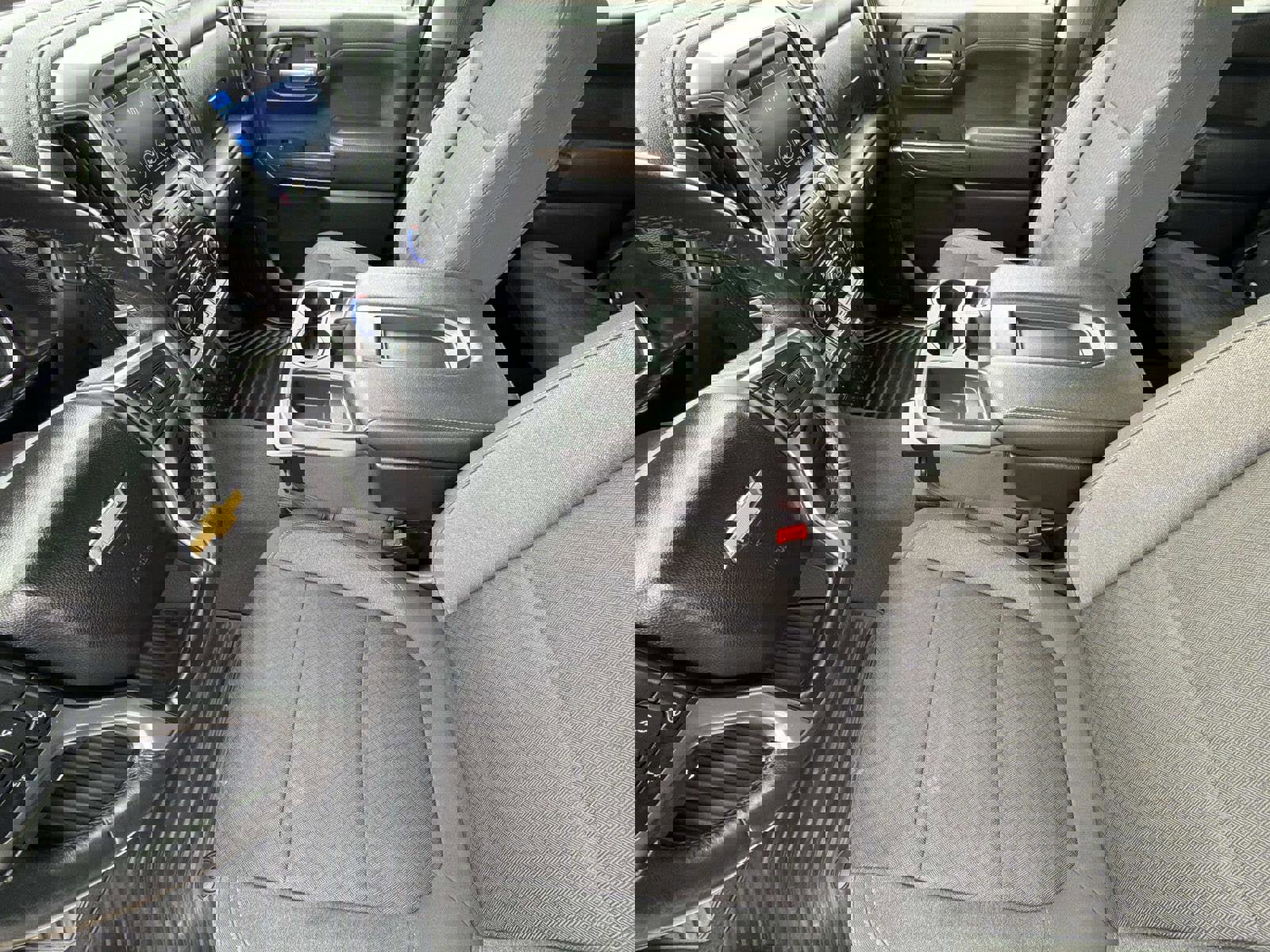 Used 2021 Chevrolet Silverado 1500 LT w/ Z71 Off-Road Package image 3