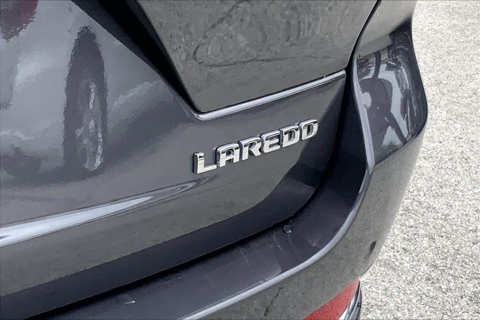 Used 2023 Jeep Grand Cherokee Laredo X RWD image 10