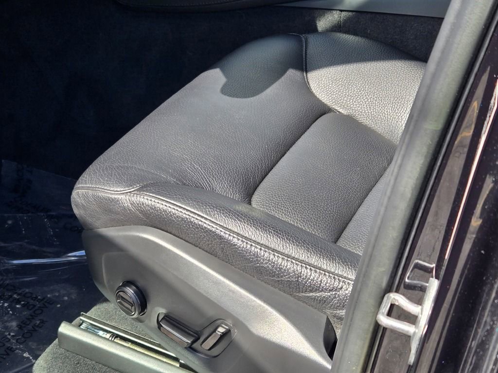 Used 2023 Volvo XC90 T8 Core image 31