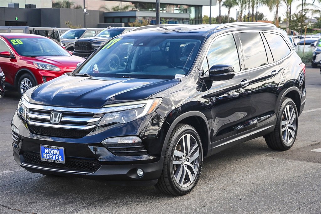 Used 2017 Honda Pilot Touring image 3