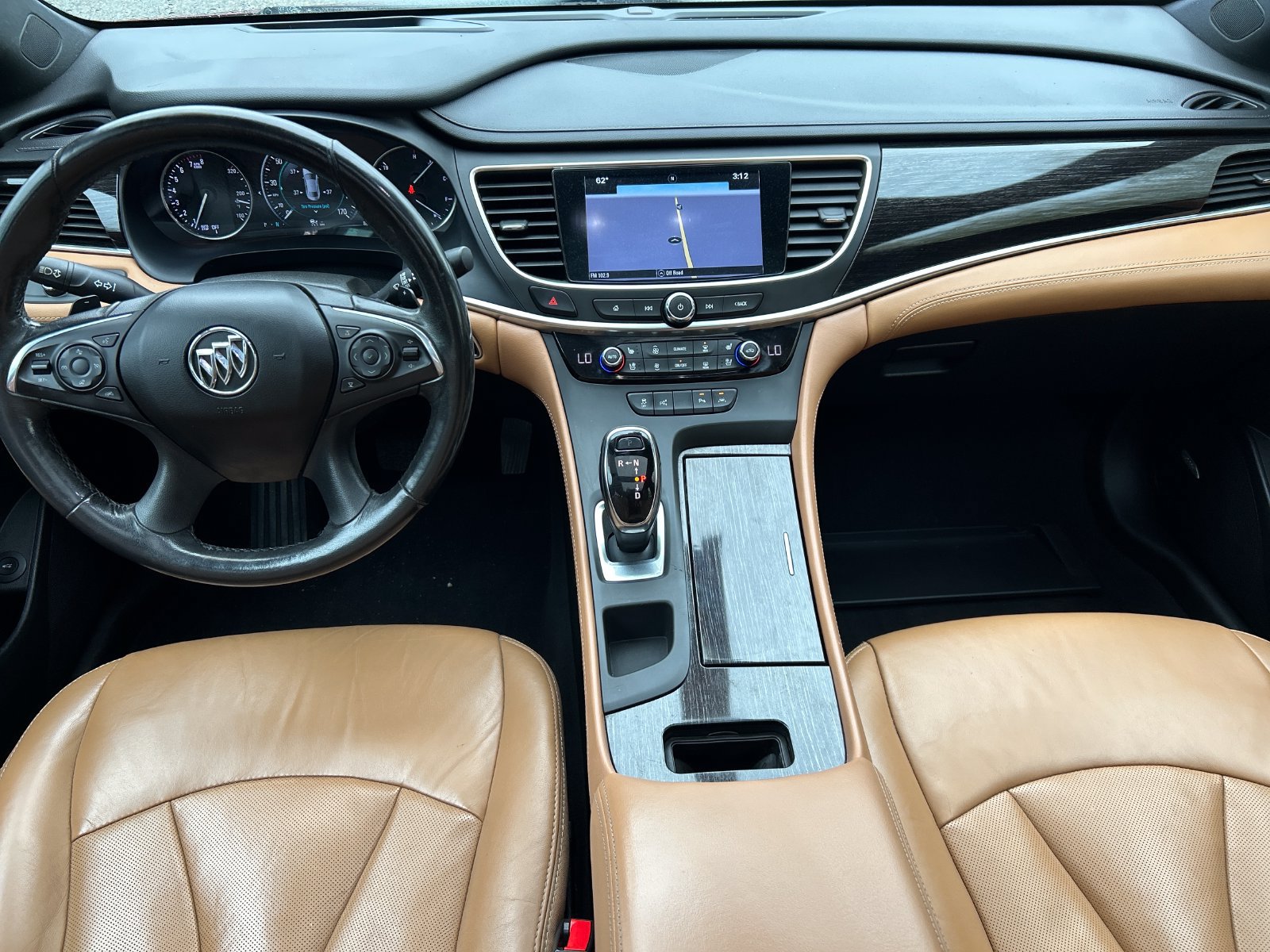 Used 2017 Buick LaCrosse Premium w/ Driver Confidence Package #2 AWD/4WD image 17