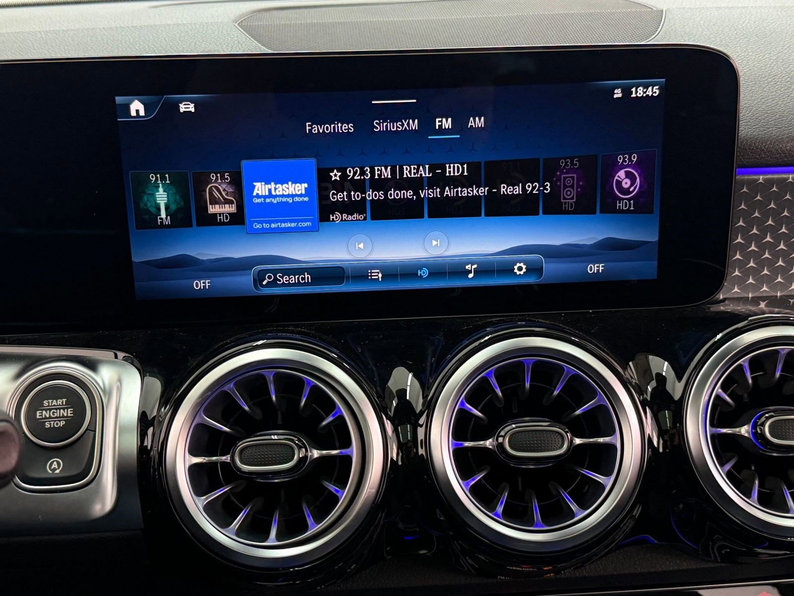 New 2026 Mercedes-Benz GLB 250 image 27