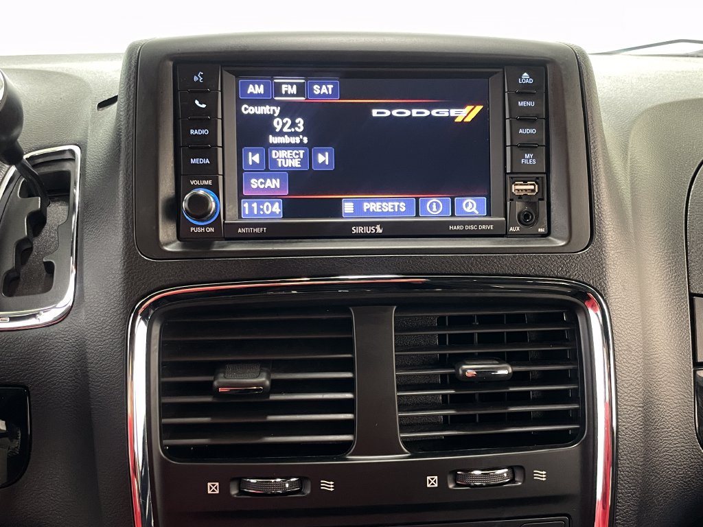 Used 2018 Dodge Grand Caravan SE FWD image 28