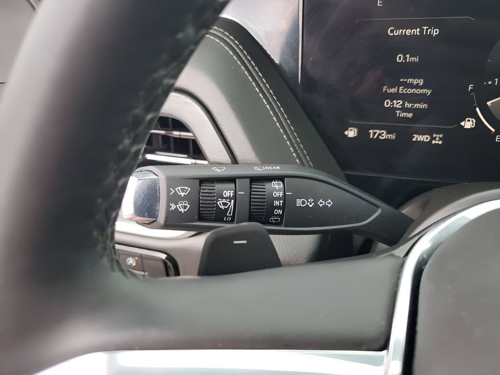 Used 2025 GMC Yukon Denali image 36