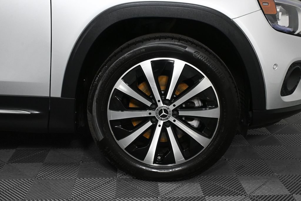 Certified 2023 Mercedes-Benz GLB 250 4MATIC image 37