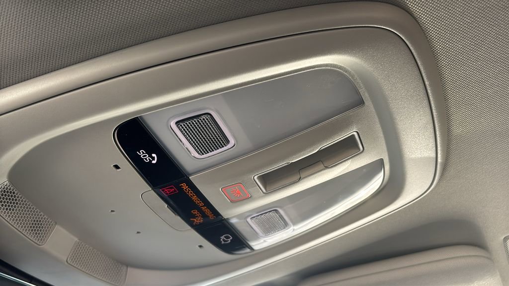 Certified 2025 Volvo XC90 B6 Plus AWD/4WD image 22