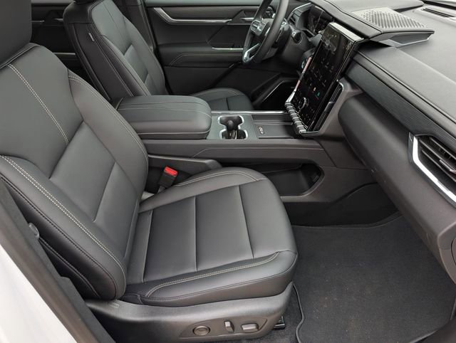 Used 2026 GMC Acadia Elevation w/ Black Edition image 35