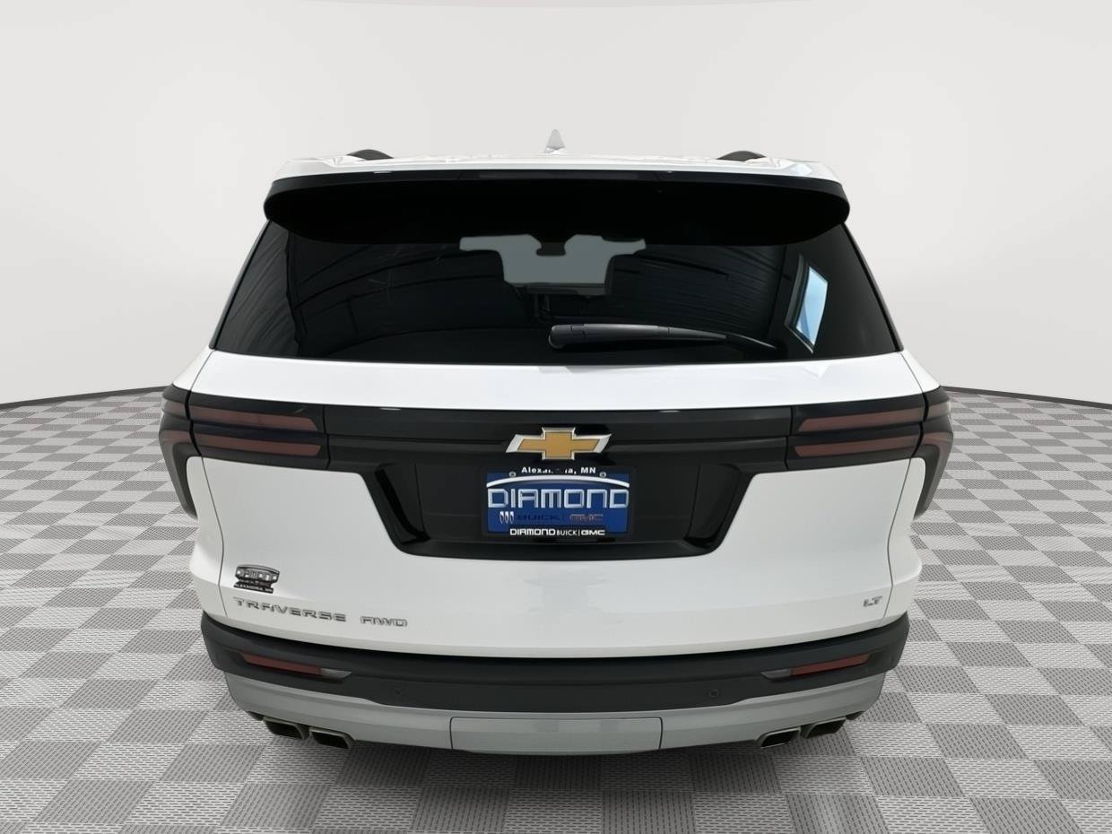 Used 2024 Chevrolet Traverse LT w/ LPO, Floor Liner Package AWD/4WD image 4