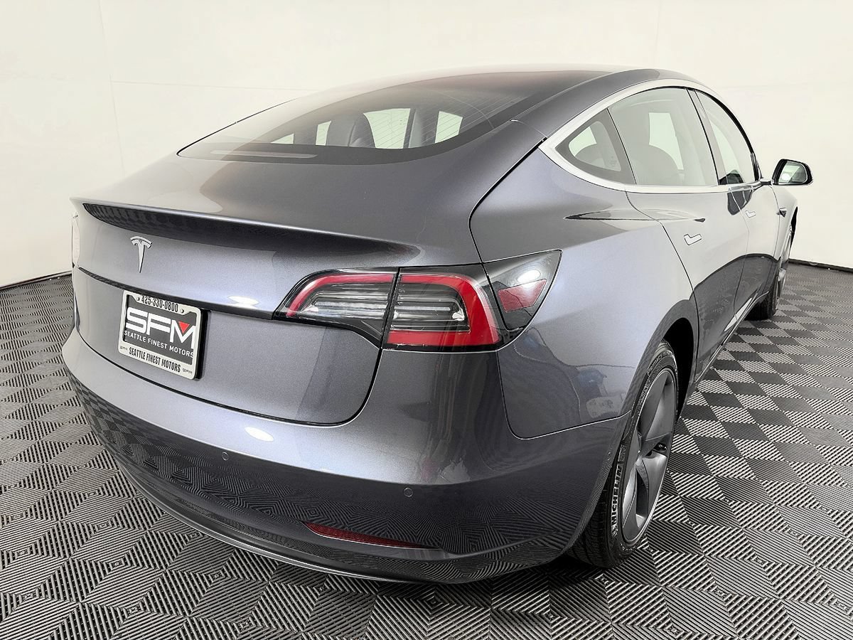 Used 2018 Tesla Model 3 Long Range RWD image 9