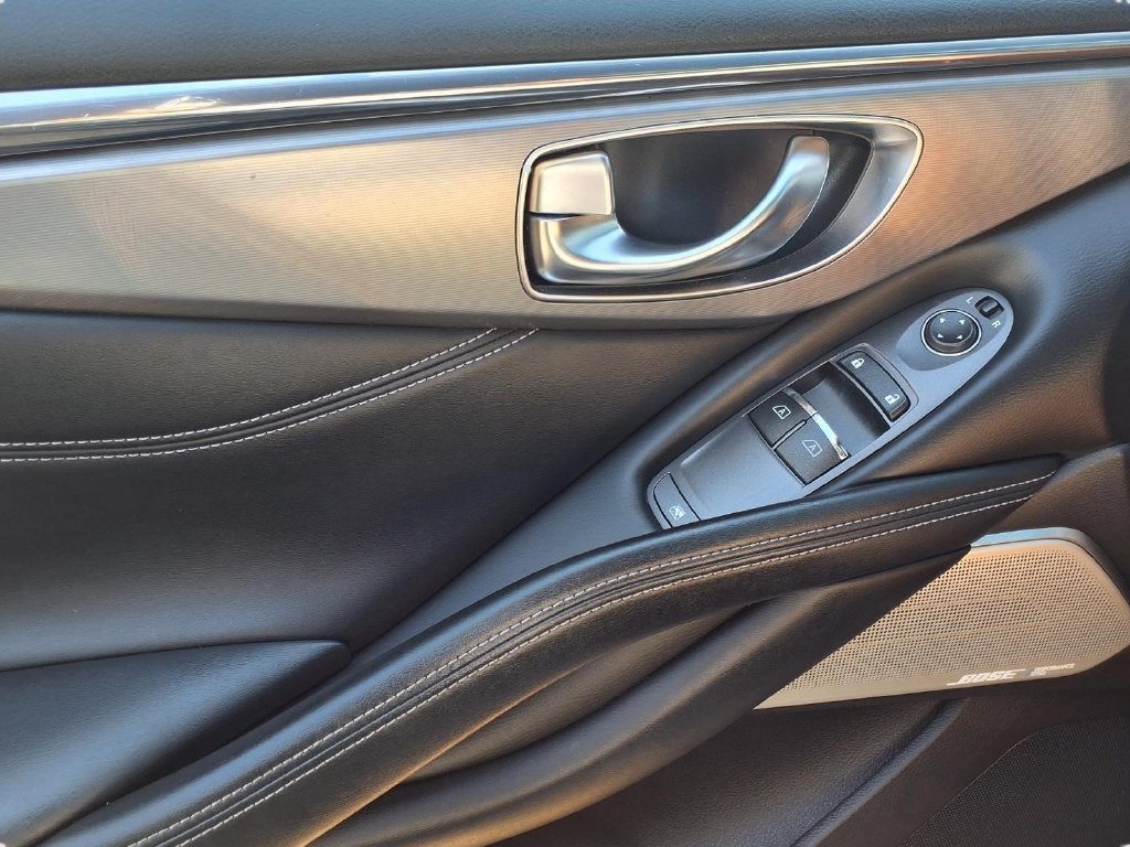 Used 2021 INFINITI Q60 3.0t Luxe w/ Cargo Package RWD image 19