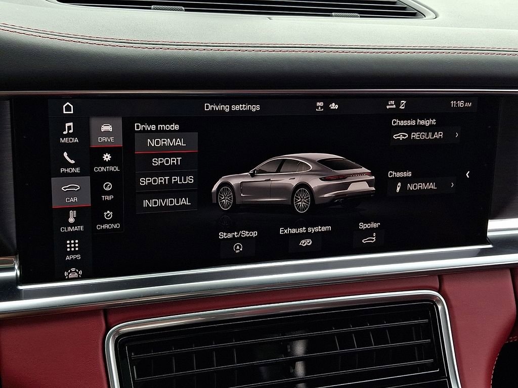 Used 2021 Porsche Panamera GTS image 25