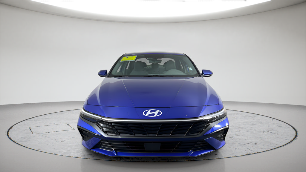 Used 2025 Hyundai Elantra SEL FWD image 8
