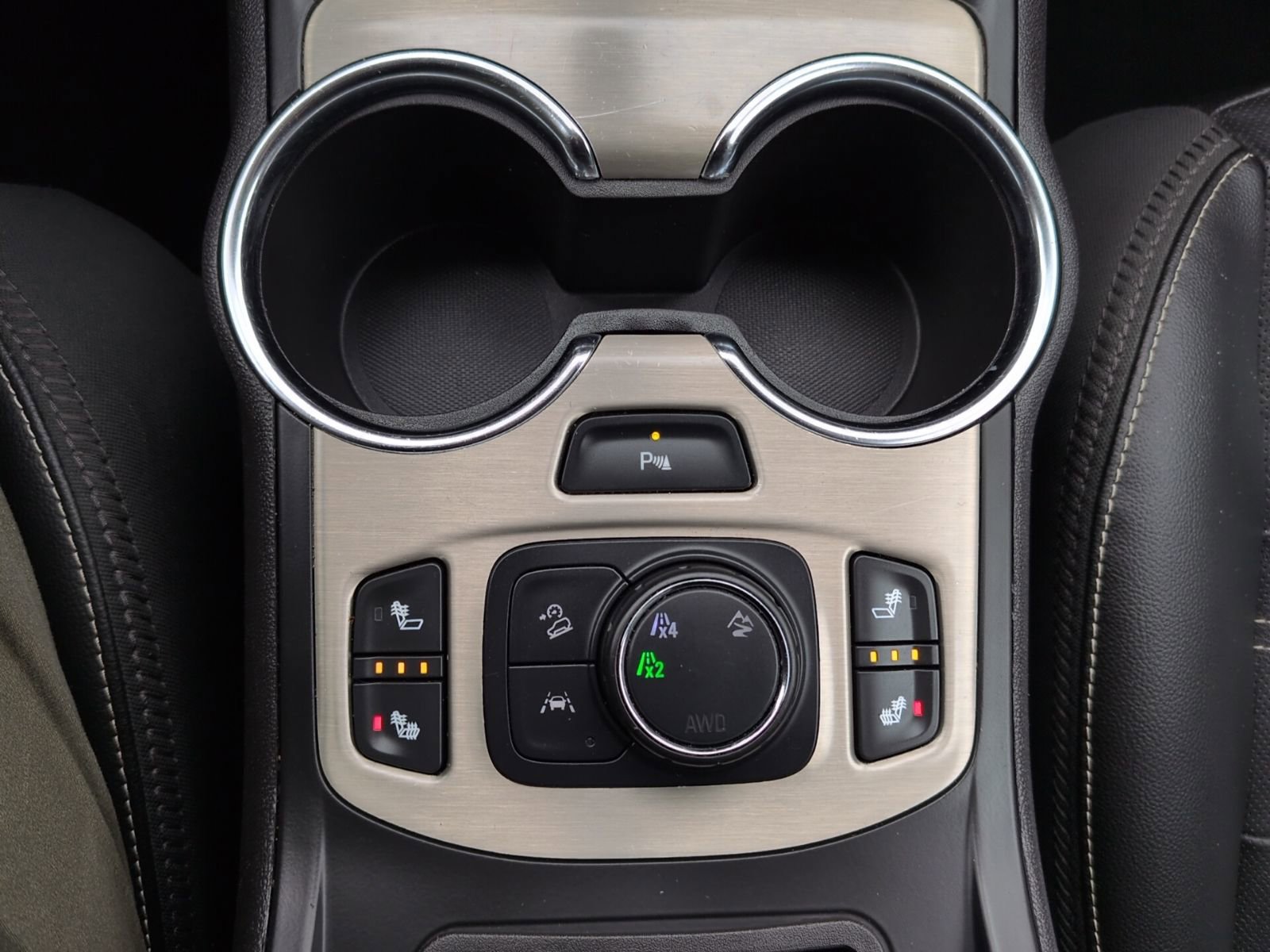 Used 2024 GMC Terrain Denali image 28