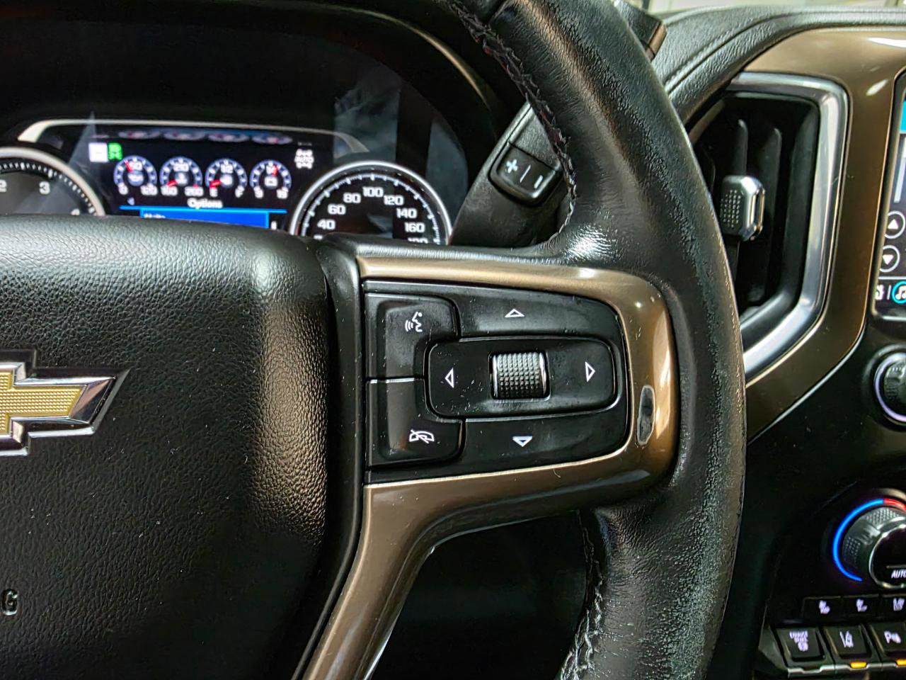 Used 2021 Chevrolet Silverado 3500 High Country w/ Z71 Off-Road Package image 32