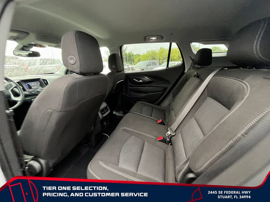 Used 2024 GMC Terrain SLE AWD/4WD image 12