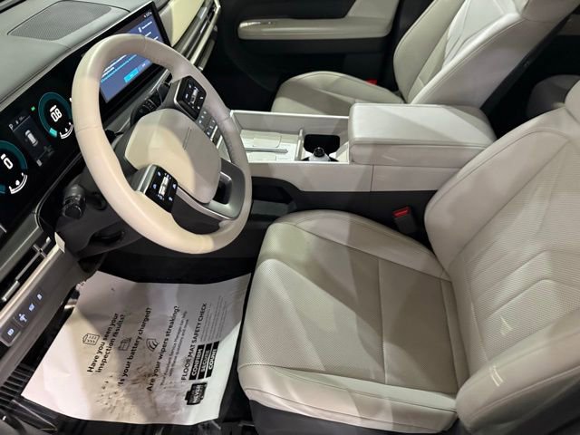 Used 2025 Hyundai Santa Fe SEL image 22