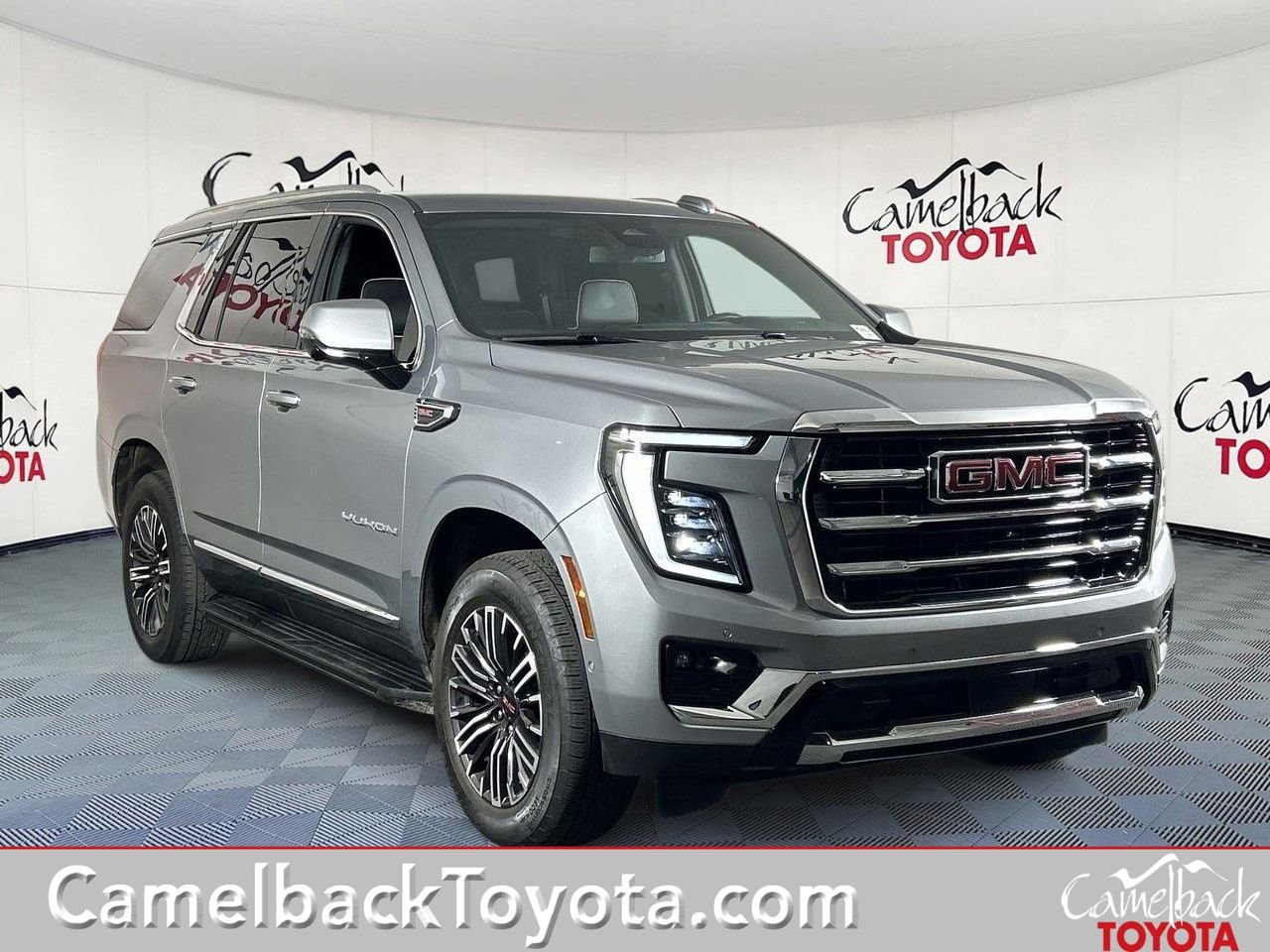 Used 2025 GMC Yukon Elevation image 1