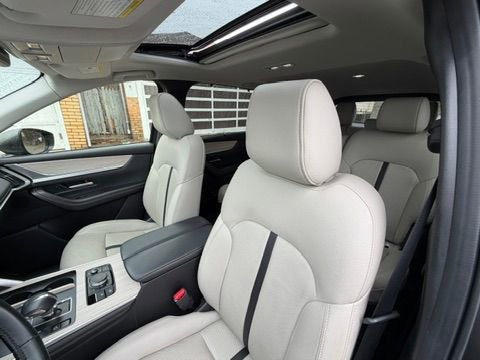 Used 2024 MAZDA CX-90 3.3 Turbo w/ Preferred Package image 19
