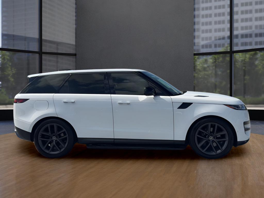 Used 2025 Land Rover Range Rover Sport AWD/4WD image 4