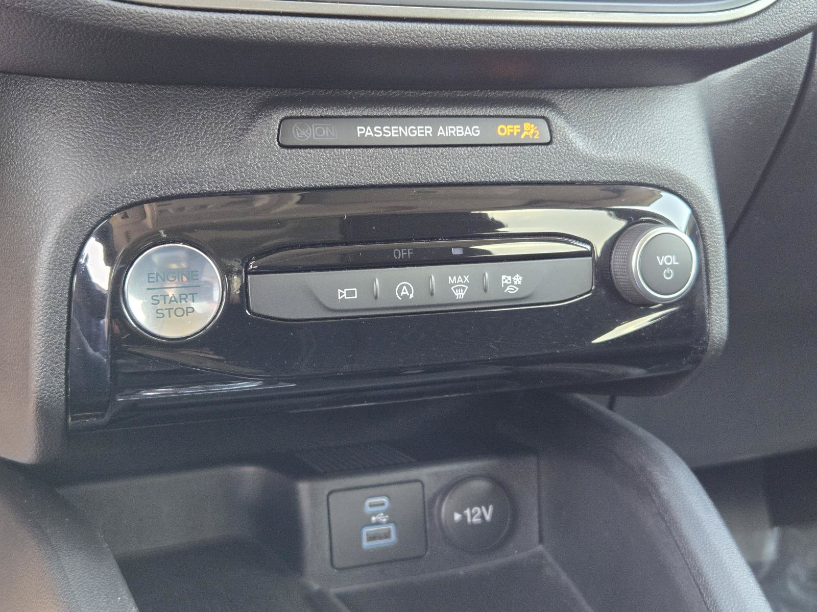 Used 2023 Ford Escape Active w/ Tech Pack #2 FWD image 12