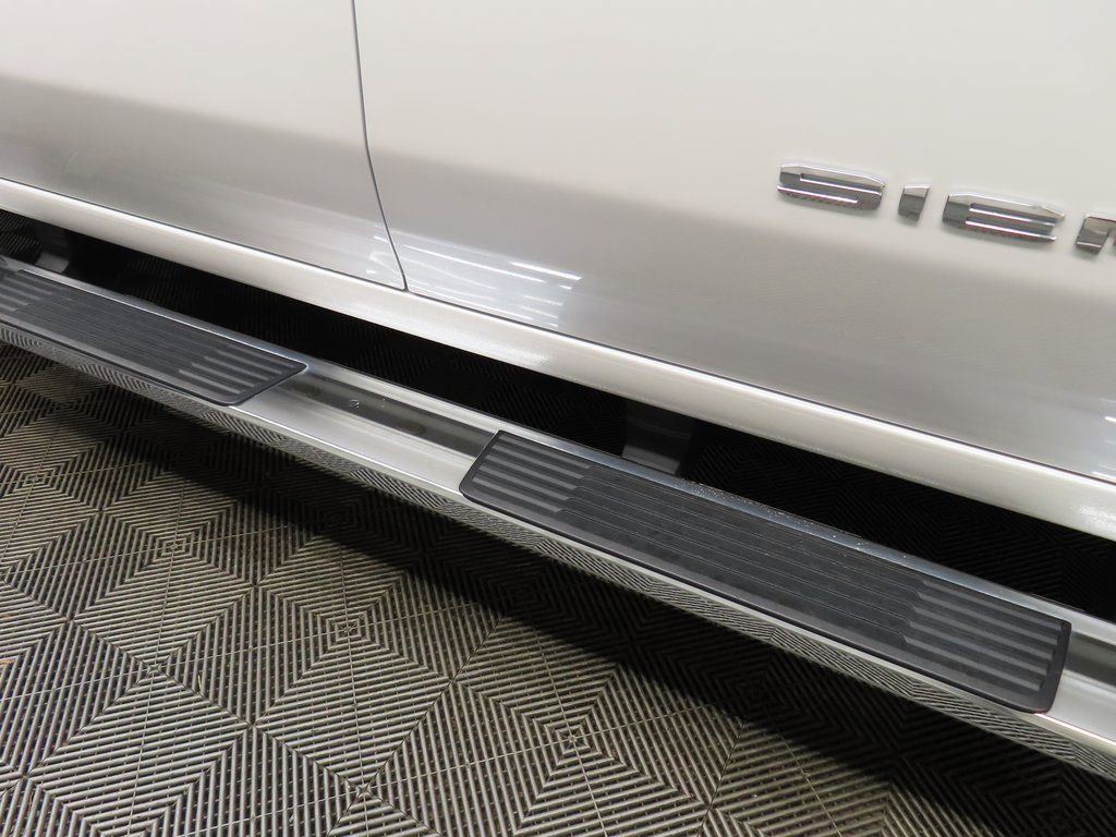 Used 2024 GMC Sierra 2500 SLT w/ SLT Premium Package image 56