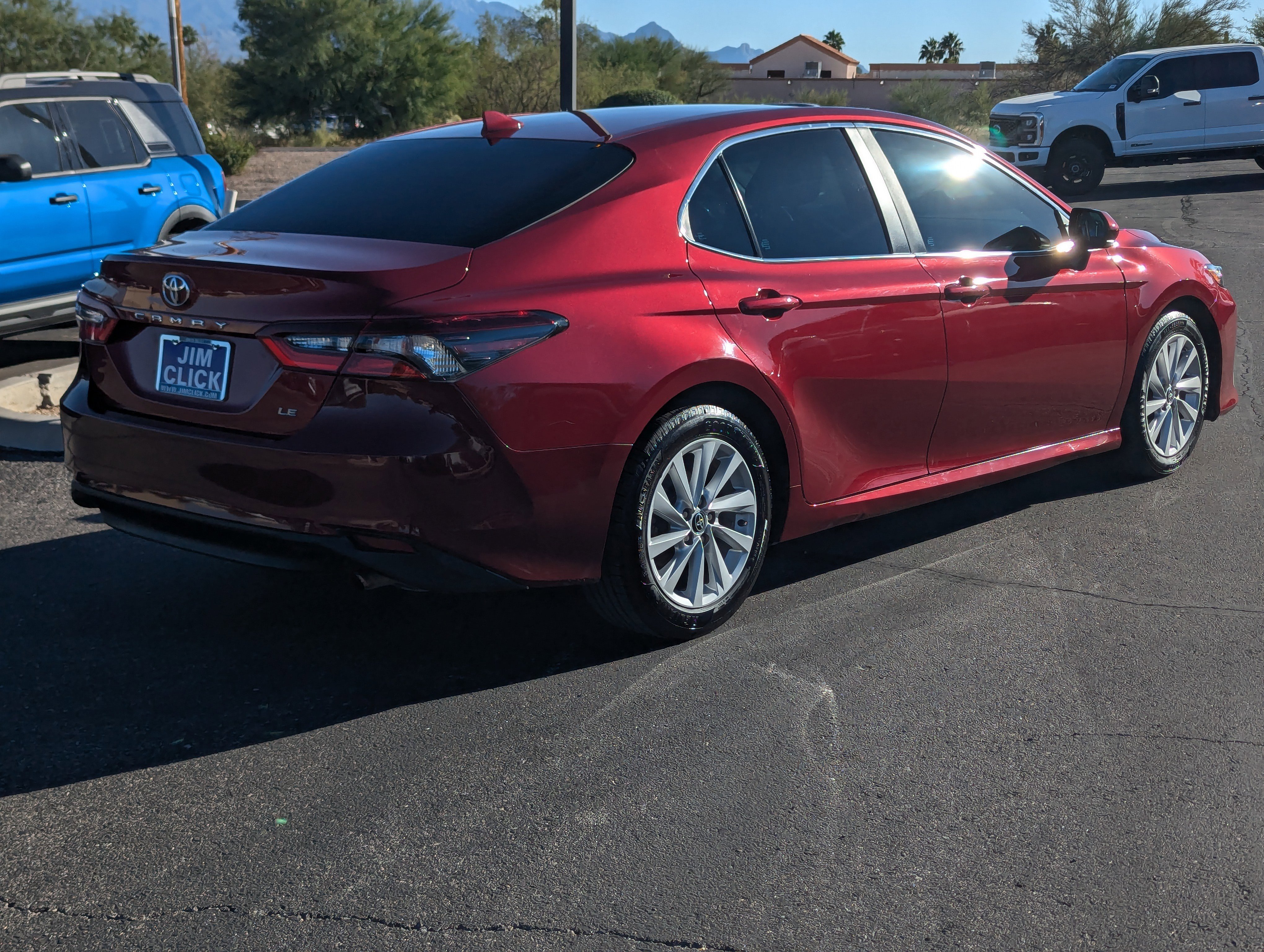 Used 2021 Toyota Camry LE image 2