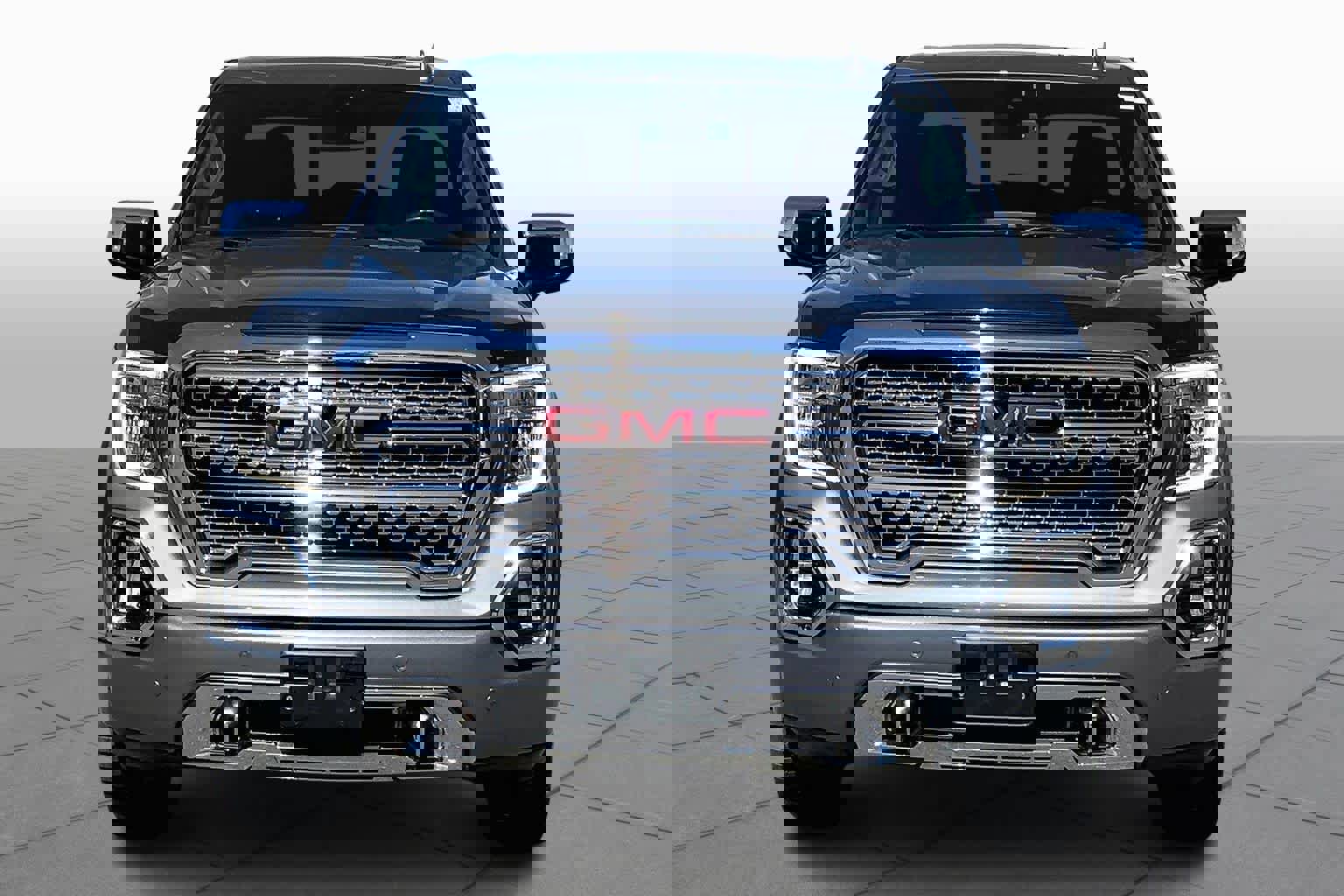 Used 2022 GMC Sierra 1500 Denali w/ Driver Alert Package II image 4