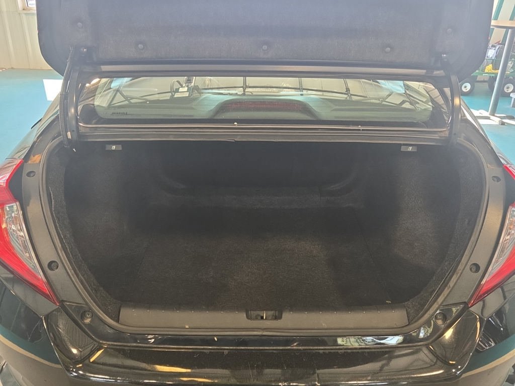 Used 2019 Honda Civic EX image 6