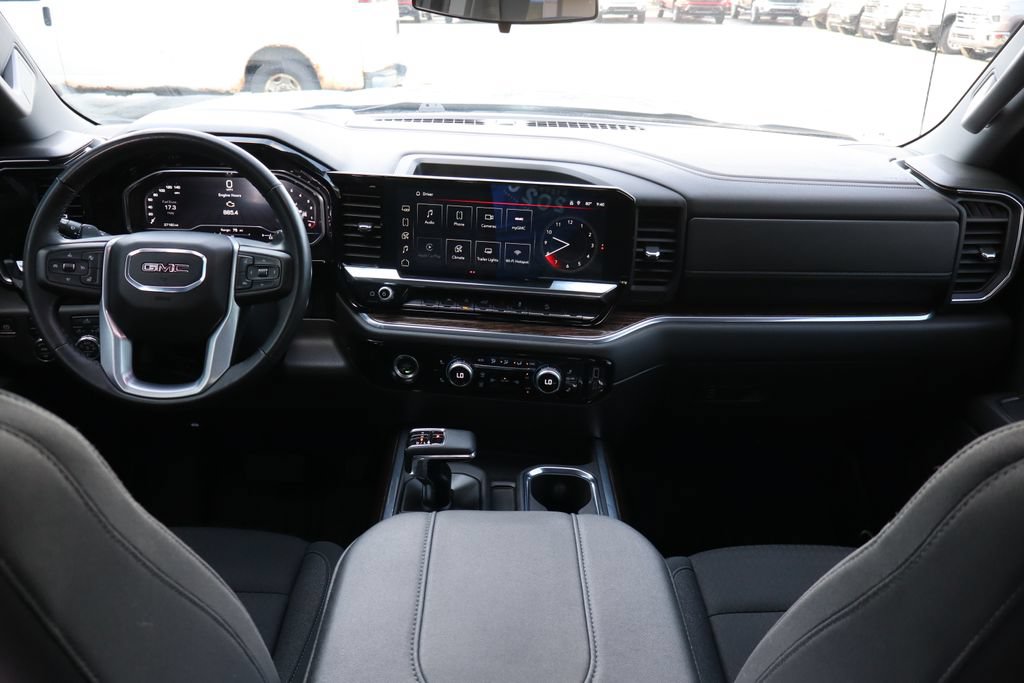 Used 2024 GMC Sierra 1500 Elevation AWD/4WD image 17