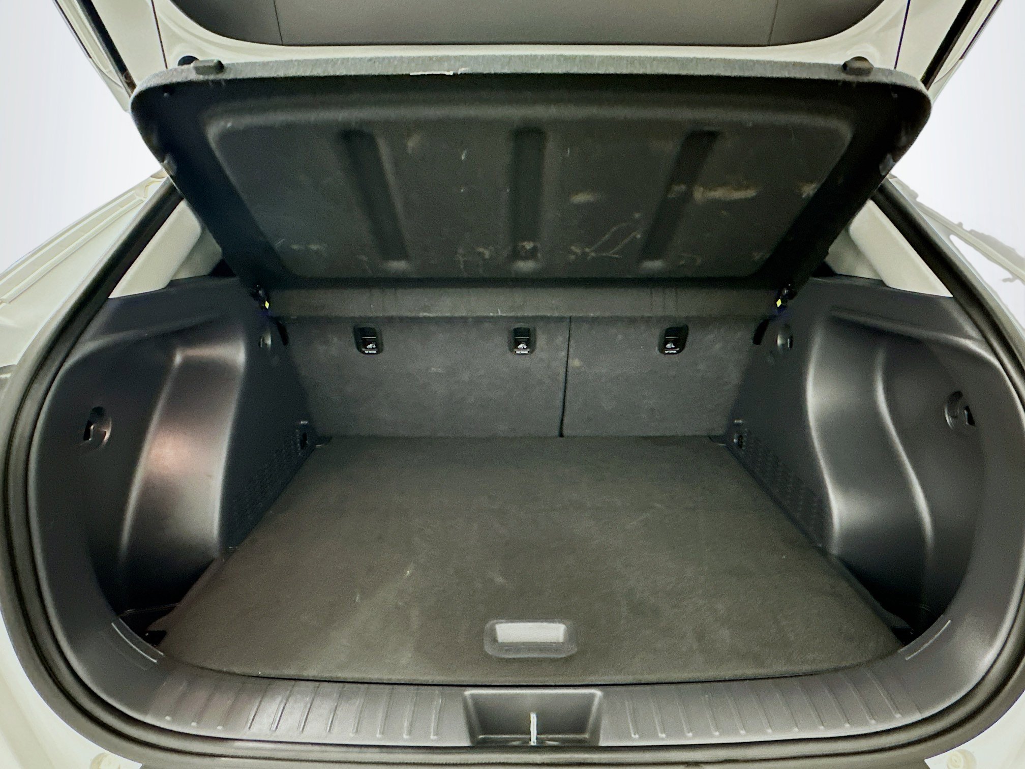 Used 2025 Hyundai Kona SEL image 30