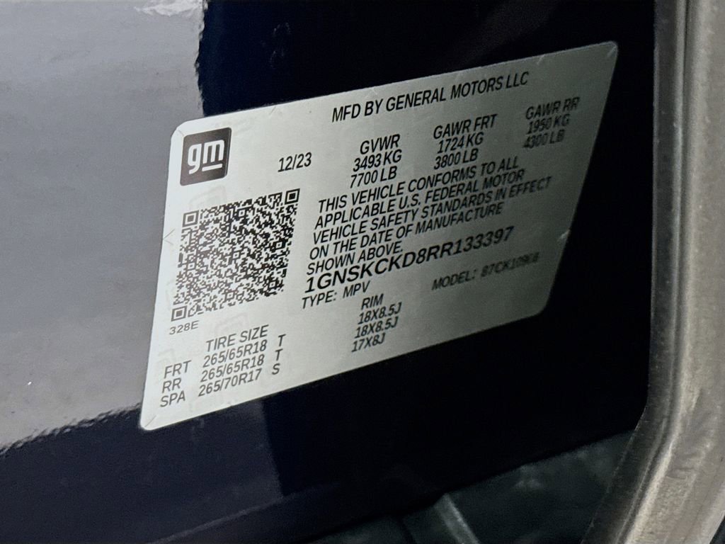 Used 2024 Chevrolet Suburban LT AWD/4WD image 34