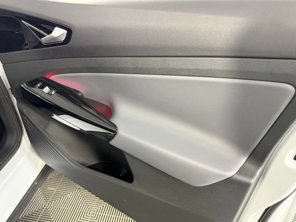 Used 2022 Volkswagen ID.4 Pro image 34