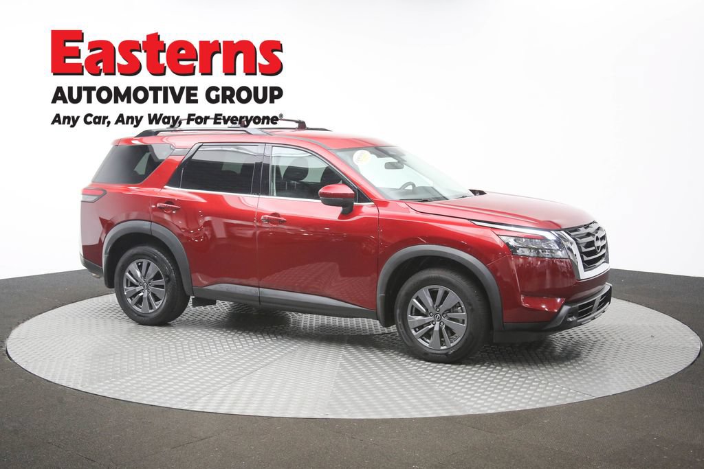 Used 2024 Nissan Pathfinder SV AWD/4WD image 49