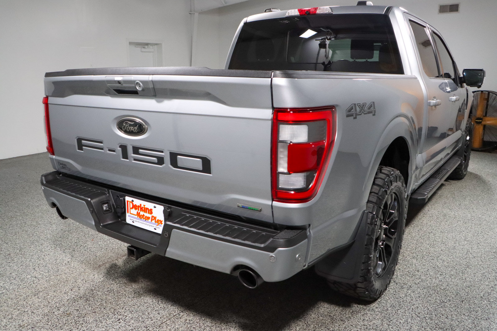 Used 2022 Ford F150 Lariat w/ Equipment Group 502A High AWD/4WD image 8