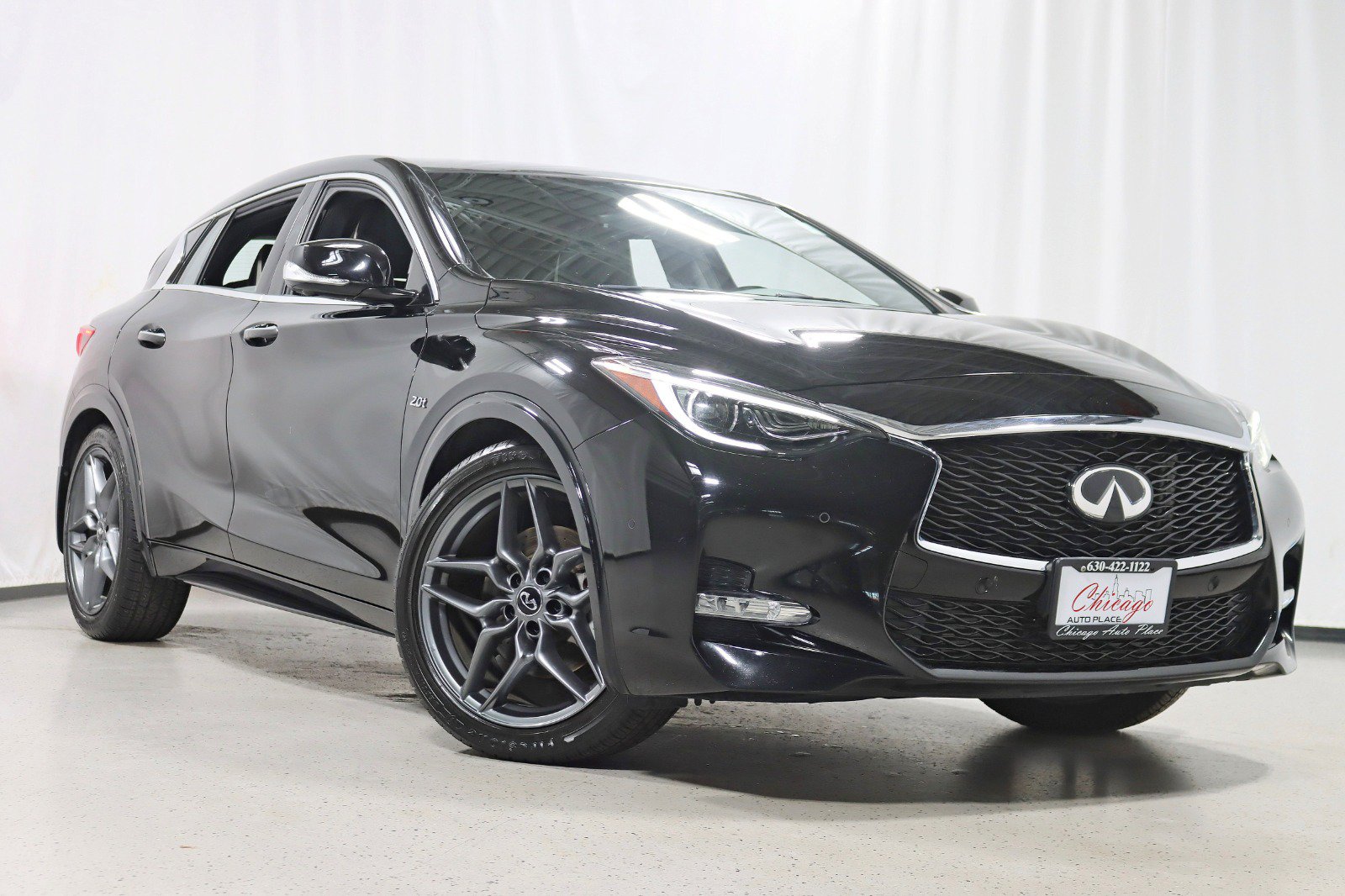Used 2018 INFINITI QX30 Sport w/ Leather Package FWD image 7