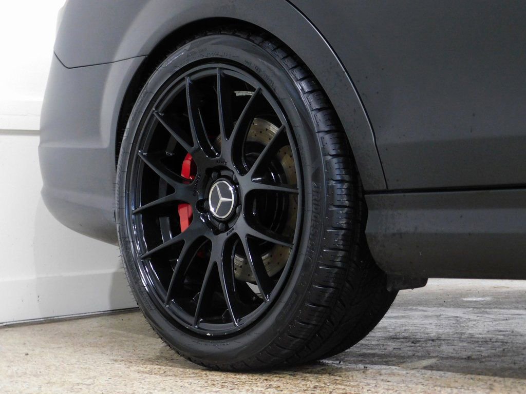 Used 2009 Mercedes-Benz C 63 AMG Sedan image 9