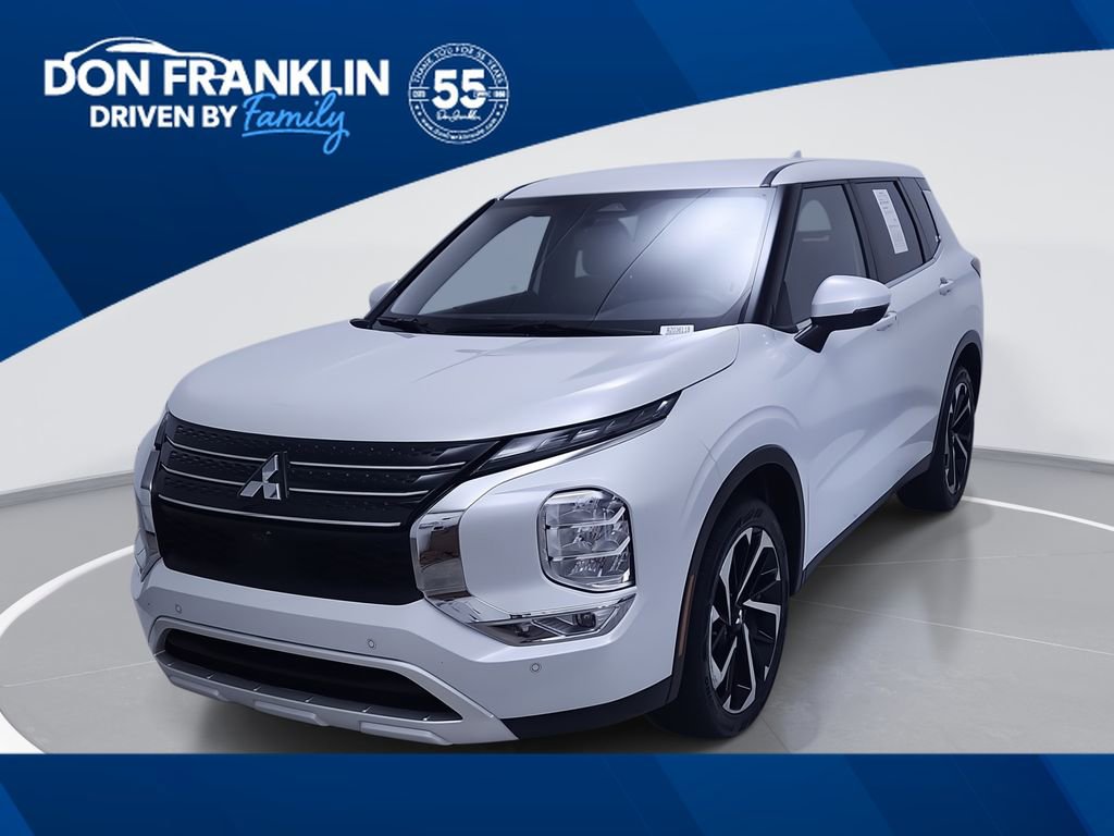 Used 2024 Mitsubishi Outlander SE