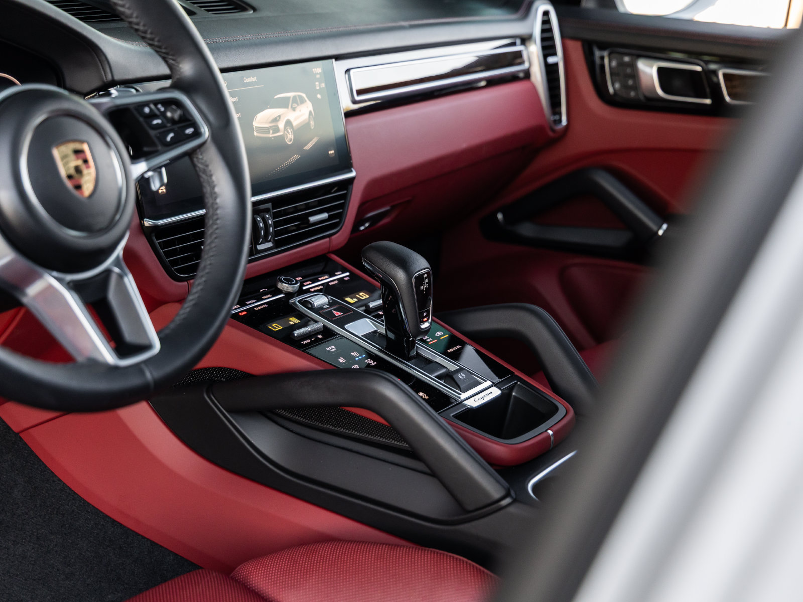 Certified 2023 Porsche Cayenne S Platinum AWD/4WD image 31