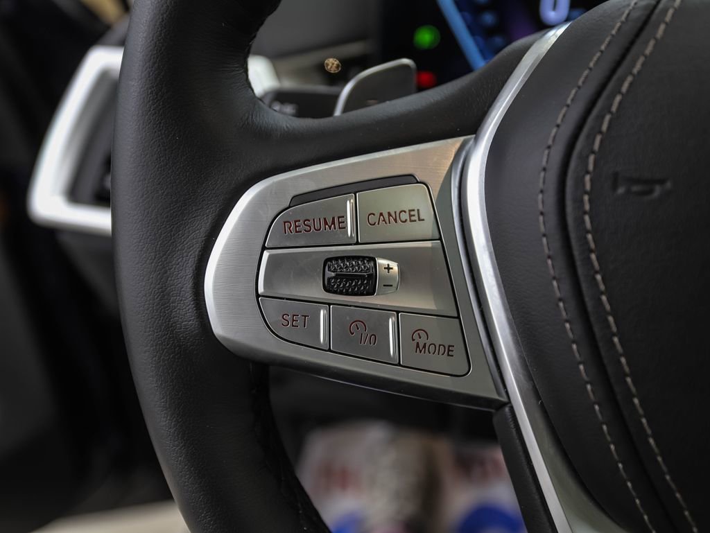 Certified 2024 BMW X7 xDrive40i image 12