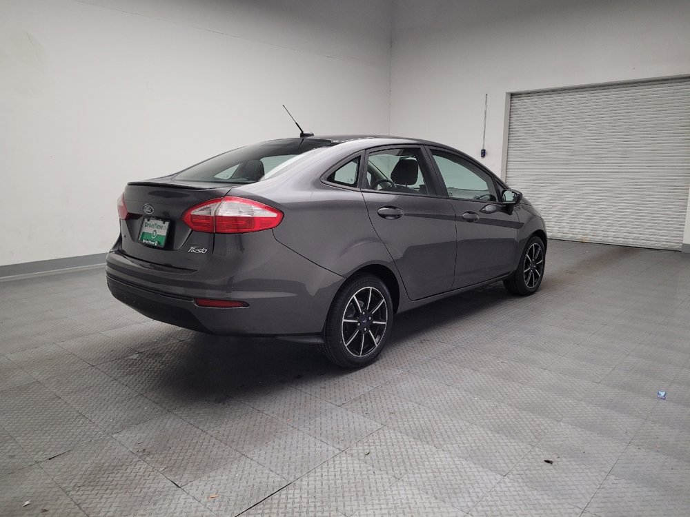 Used 2018 Ford Fiesta SE w/ Equipment Group 201A image 9