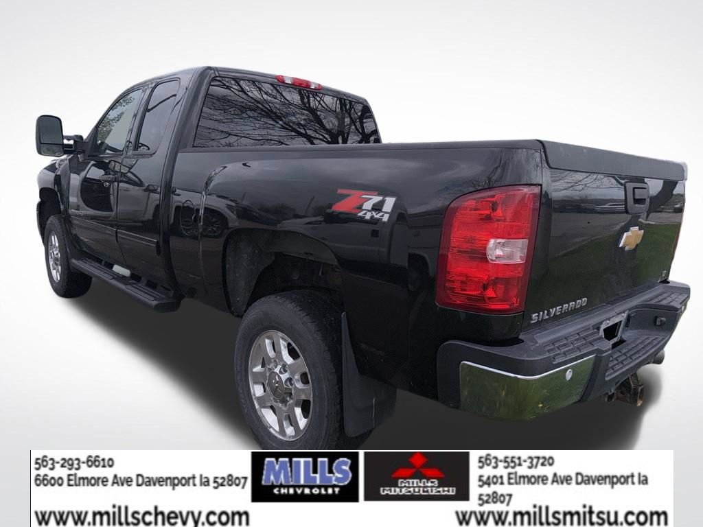 Used 2012 Chevrolet Silverado 2500 LT w/ Interior Plus Package AWD/4WD image 4