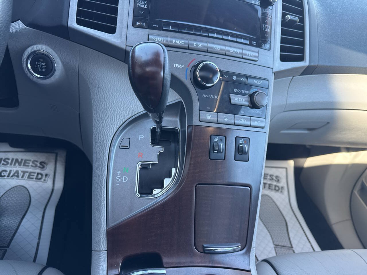 Used 2011 Toyota Venza AWD w/ Comfort Pkg image 30